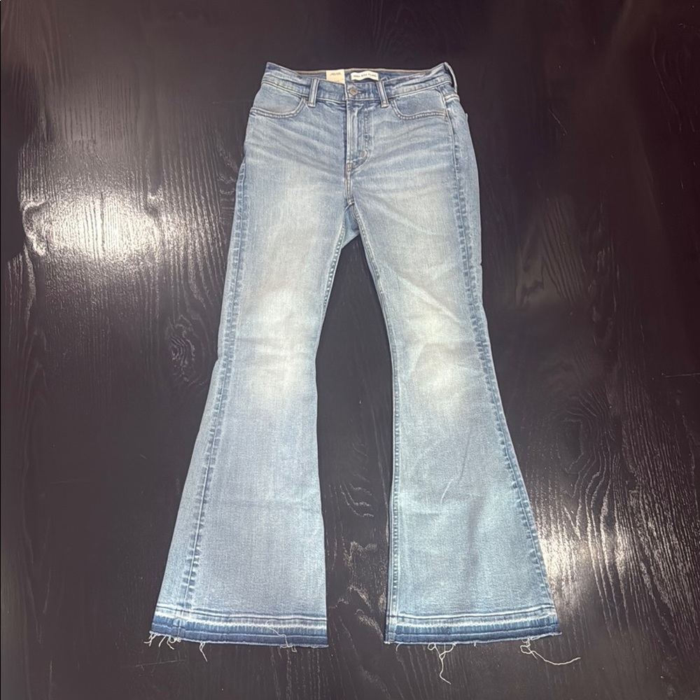 American Eagle High-Rise Flare Jeans Short Length (Like New)